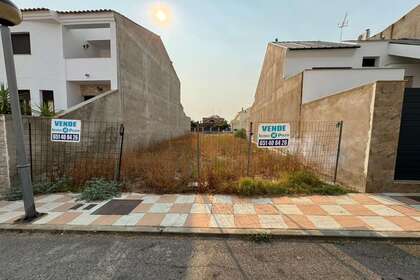 Beboelse jord til salg i Almendralejo, Badajoz. 