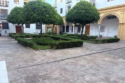 Flat for sale in Centro Santiago, Jerez de la Frontera, Cádiz. 