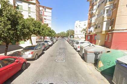 Flat for sale in Cerro - Amate, Sevilla. 