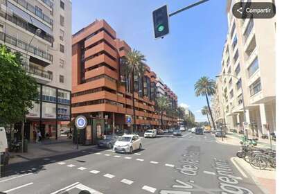 Gebouwen verkoop in Plaza Cuba-República Argentina, Los Remedios, Sevilla. 