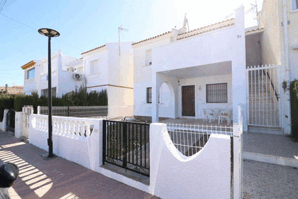 Bungalow for sale in Orihuela-Costa, Alicante. 