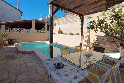 Chalet for sale in Segur de Calafell, Tarragona. 