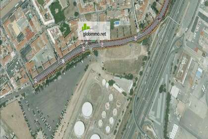 Building for sale in Madrid. 