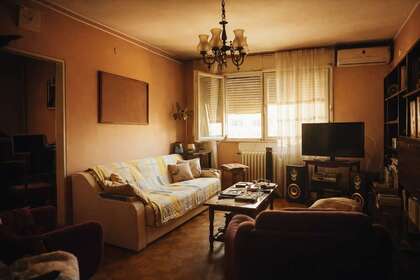 平 出售 进入 Numancia, Madrid. 