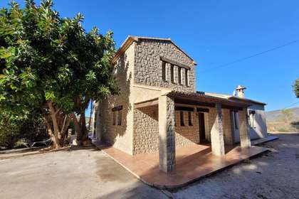 Land huse til salg i Benissa, Alicante. 
