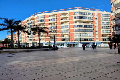 Flats verkoop in Plaza Reyes Católicos, Vélez-Málaga. 