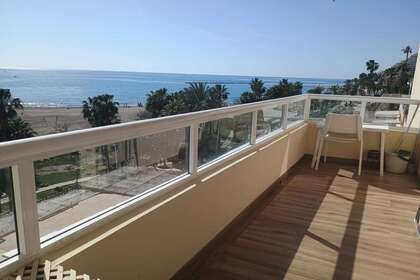 Apartment for sale in Solymar-puerto Marina, Benalmadena Costa, Benalmádena, Málaga. 