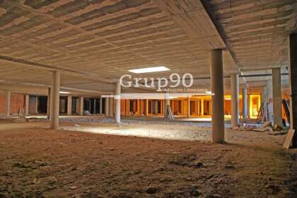 Commercial premise for sale in Puértolas, Huesca. 