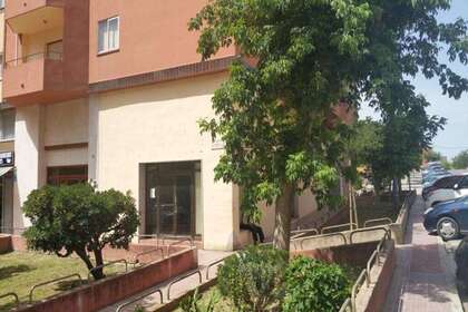 Commercial premise for sale in Figueres, Girona. 