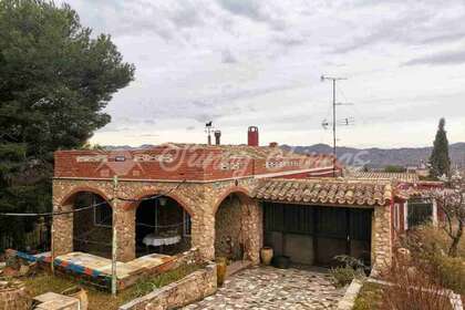 Country house for sale in Albacete. 