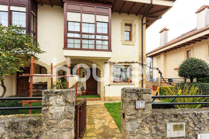 House for sale in Camargo, Cantabria. 