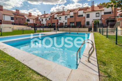 房子 出售 进入 Vallelado, Segovia. 