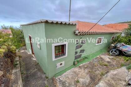 House for sale in Garafía, Santa Cruz de Tenerife, La Palma. 