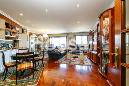 Casa a due piani vendita in Vigo, Pontevedra. 