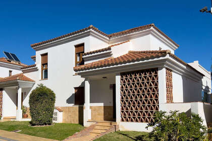 Casa Cluster venda em Benalmádena, Málaga. 