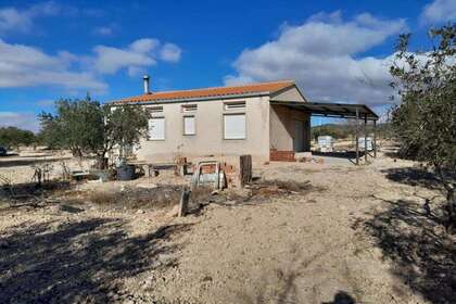 Landhaus zu verkaufen in Yecla, Murcia. 
