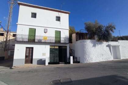 House for sale in Albuñuelas, Granada. 