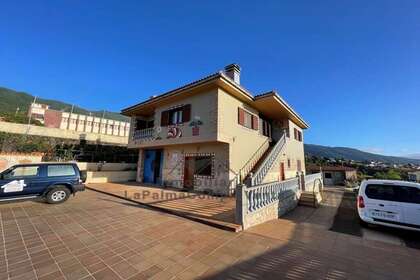 House for sale in Breña Alta, Santa Cruz de Tenerife, La Palma. 