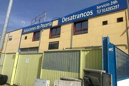 Warehouse for sale in Parla, Madrid. 