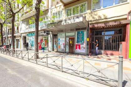 Commercial premise for sale in Madrid. 