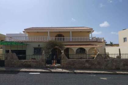 Duplex/todelt hus til salg i Tuineje, Las Palmas, Fuerteventura. 