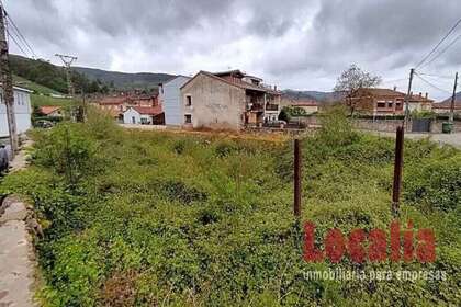 Pozemky na prodej v Corrales de Buelna (Los), Cantabria. 