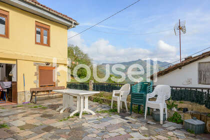 House for sale in Lena, Asturias. 