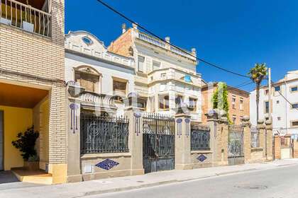 House for sale in Agüero, Huesca. 