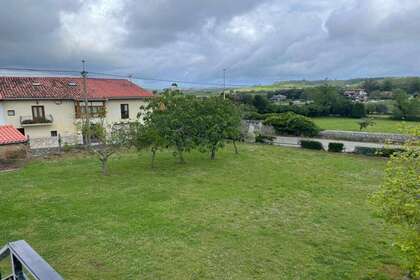 House for sale in Arnuero, Cantabria. 