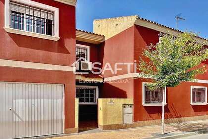 Řadový dům na prodej v Alcazares, Los, Murcia. 