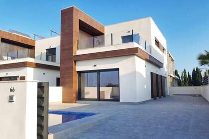 House for sale in Daya Nueva, Alicante. 