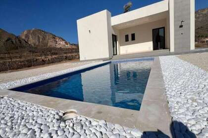 Casa venta en Hondón de las Nieves, Alicante. 