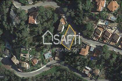 Urban plot for sale in Vallirana, Barcelona. 