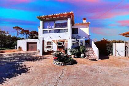 House for sale in Dénia, Alicante. 