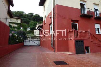 House for sale in Santander, Cantabria. 