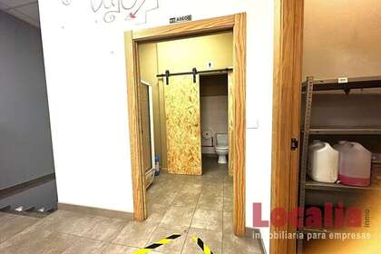 Commercial premise for sale in Torrelavega, Cantabria. 