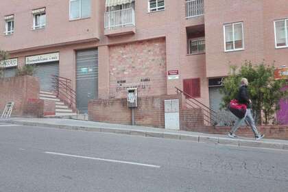 Commercial premise for sale in Tarragona. 