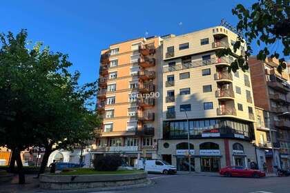 Flat for sale in Lleida, Lérida (Lleida). 