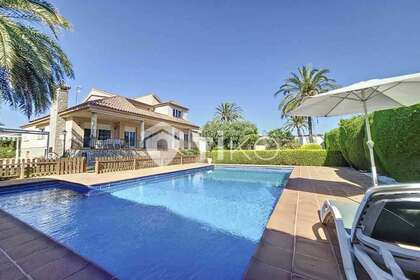 House for sale in Pilar de la Horadada, Alicante. 