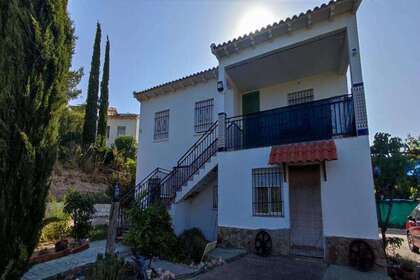 House for sale in Estremera, Madrid. 