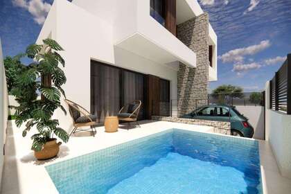 House for sale in Dolores, Alicante. 