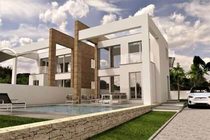 House for sale in Torrevieja, Alicante. 