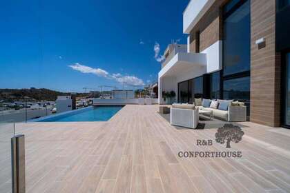 House for sale in Finestrat, Alicante. 