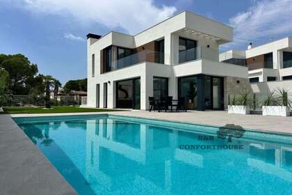 House for sale in Finestrat, Alicante. 