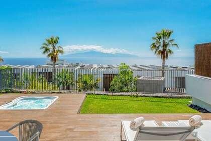 Apartment for sale in Guía de Isora, Santa Cruz de Tenerife, Tenerife. 