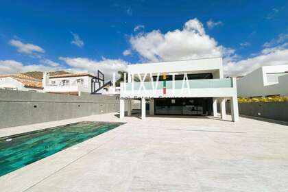 House for sale in Adeje, Santa Cruz de Tenerife, Tenerife. 