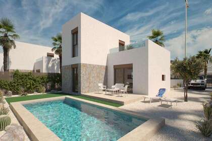 House for sale in Algorfa, Alicante. 