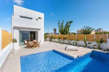 House for sale in San Fulgencio, Alicante. 