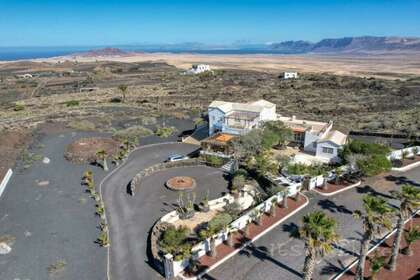 Reihenhaus zu verkaufen in Lanzarote. 