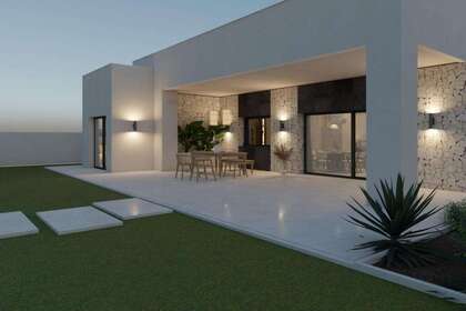 House for sale in Pinoso, Alicante. 